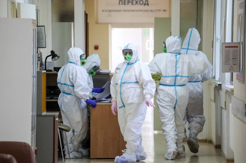 Светлана Краснова - Еще 28 человек выписали из инфекционной больницы номер 2 после лечения COVID-19 - vm.ru