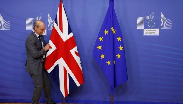 Лиз Трасс - Великобритания объявила о новом тарифном режиме после Brexit - vesti.ru - Англия - Евросоюз