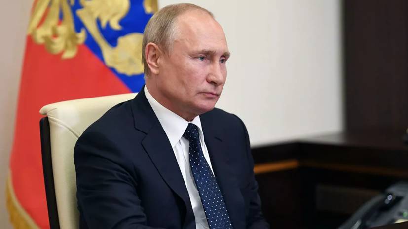 Владимир Путин - Путин раскритиковал правительство из-за проблем с выплатами медикам - russian.rt.com - Россия