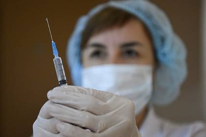 Каждый третий россиянин выступил против прививки от коронавируса - lenta.ru