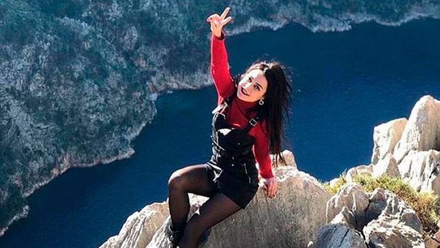 В Турции женщина решила отметить окончание карантина и сорвалась с горы - gazeta.ru - Турция - Казахстан