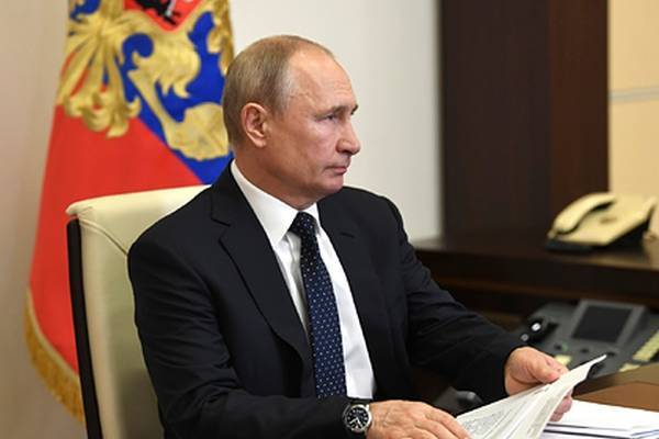 Владимир Путин - Путин раскритиковал правительство из-за непонятных критериев для выплат врачам - newtvnews.ru - Россия