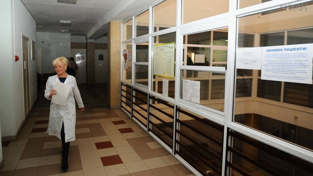 Более 30 медиков заразились коронавирусом в Ровенской области Украины - riafan.ru - Украина - Киев - Ровенская обл.
