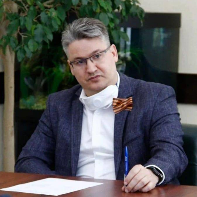 Андрей Панов - Замгубернатора Кузбасса рассказал про долги «Ровера» по зарплате в 35 млн рублей - gazeta.a42.ru
