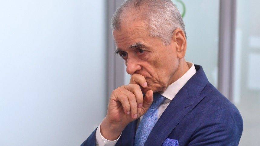 Геннадий Онищенко - Онищенко считает, что кафе можно открывать уже на следующей неделе - 5-tv.ru - Россия