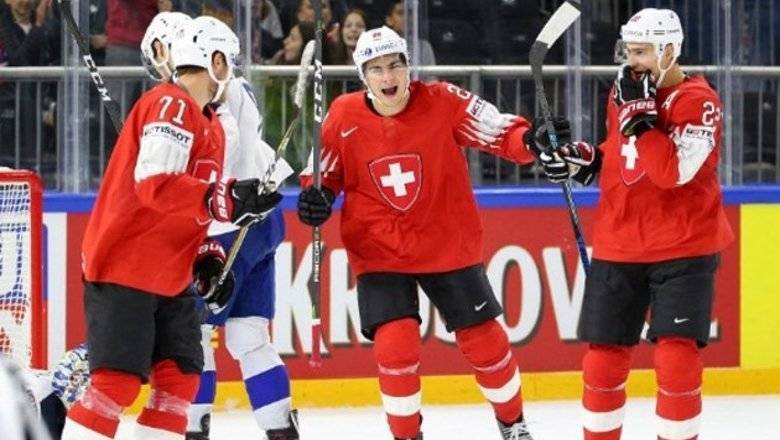 Рене Фазель - Швейцария захотела провести ЧМ-2023 по хоккею вместо России - newizv.ru - Россия - Швейцария