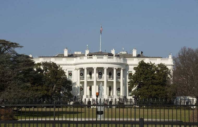 Дональд Трамп - Протестующие принесли «мешки с трупами» к Белому дому - news.ru - Сша - Вашингтон