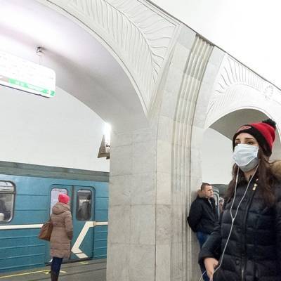 В метро Москвы появились стикеры, показывающие более свободный вагон - radiomayak.ru - Москва