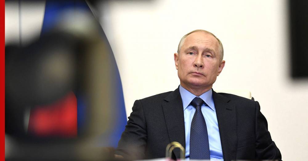 Владимир Путин - Путин оценил слухи о замене традиционного образования дистанционным - profile.ru - Россия