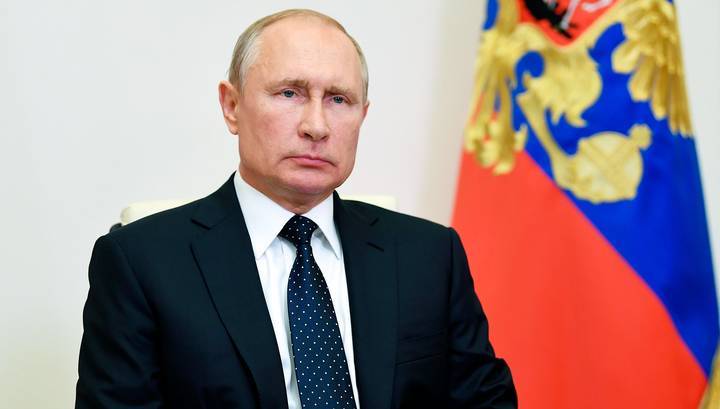 Владимир Путин - Путин призвал не повышать стоимость обучения в вузах - vesti.ru - Россия