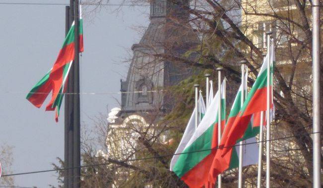 Болгария открыла границы для стран ЕС и Шенгена, но гостей ждет карантин - eadaily.com - Болгария