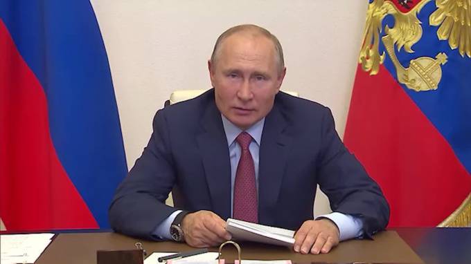 Владимир Путин - Путин внес в Госдуму поправки о воспитании в системе образования - piter.tv - Россия
