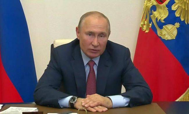 Владимир Путин - Путин призвал не допустить отката назад при выходе из режимов ограничений - eadaily.com