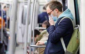 Юэн Квок - Le Figaro: Ношение маски является эффективной защитой от коронавируса - charter97.org - Гонконг
