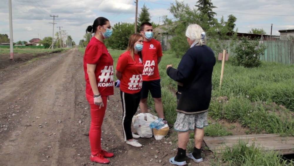 Омские волонтеры помогают оставшейся без магазина деревне. - riafan.ru - Омск