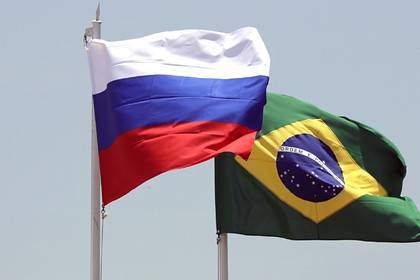 Бразилия опередила Россию по числу заразившихся коронавирусом - lenta.ru - Россия - Бразилия
