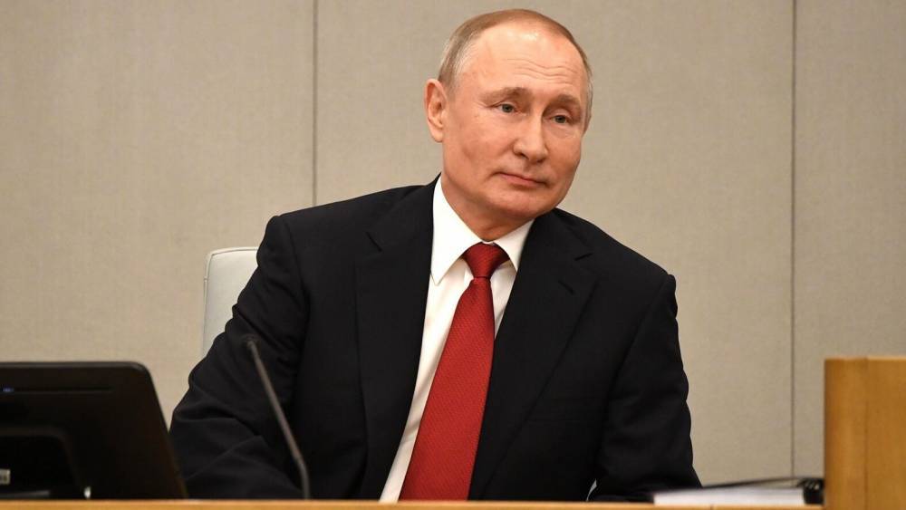 Владимир Путин - Путин поручил пересчитать тарифы на электроэнергию с учетом расходов из-за коронавируса - riafan.ru - Россия - Москва