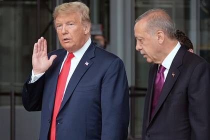 Дональд Трамп - Тайип Эрдоган - Лидеры США и Турции обсудили военное сотрудничество - lenta.ru - Турция - Сирия - Сша - Ливия