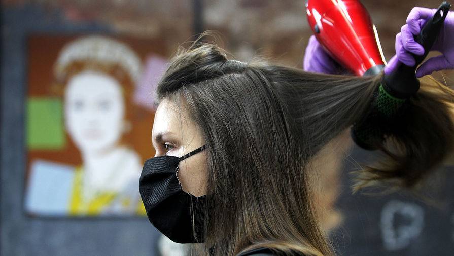 В США парикмахер с коронавирусом подверг опасности 91 человека - gazeta.ru - Usa - штат Миссури