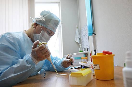 Николай Брико - Вакцинацией против COVID-19 необходимо охватить 95 процентов населения, сообщили в Минздраве - pnp.ru - Россия