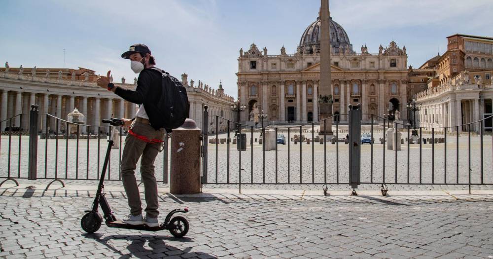 Музеи Ватикана откроют для посетителей в начале лета - ren.tv - Ватикан - Ватикан