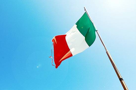 Франческо Бочча - В Италии хотят привлечь волонтёров для контроля за соблюдением карантинных мер - pnp.ru - Италия