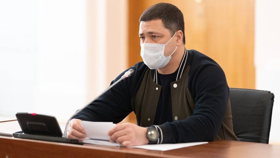 "Последствия будут тяжёлыми": псковского губернатора возмутили прогулки горожан - dp.ru - Псковская обл. - Псков