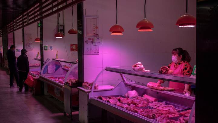 Китай в апреле увеличил импорт свинины до рекордно высокого уровня - vesti.ru - Китай