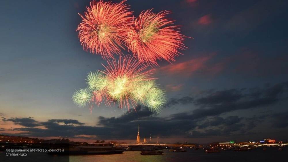 Константин Сухенко - Власти Санкт-Петербурга отменили салют в честь Дня города из-за коронавируса - nation-news.ru - Санкт-Петербург