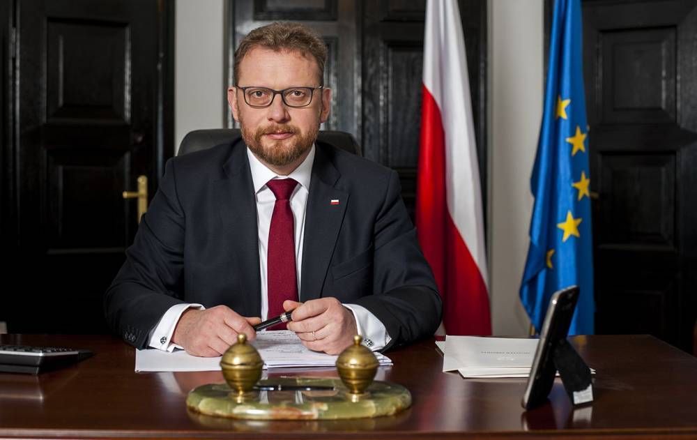 Лукаш Шумовский - Польша намерена отменить "масочный режим" - rbc.ua - Польша