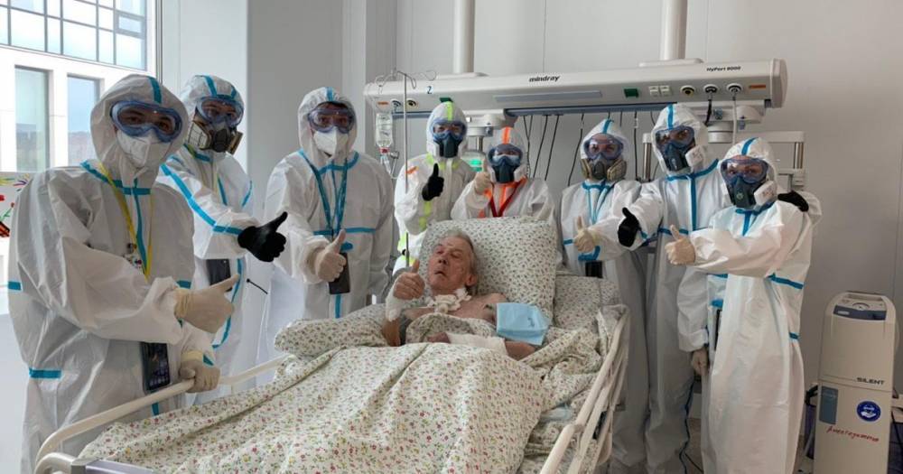 Денис Проценко - 94-летний пациент провел месяц на ИВЛ и был переден на реабилитацию - ren.tv