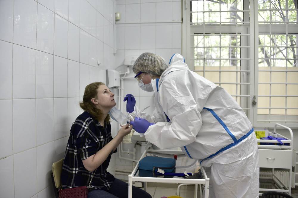 Опрос показал количество готовых привиться от коронавируса россиян - vm.ru