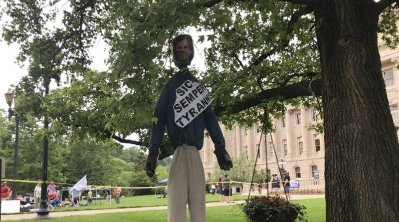В Кентукки протестующие против карантина повесили чучело с лицом губернатора штата - usa.one - штат Кентукки - state Kentucky