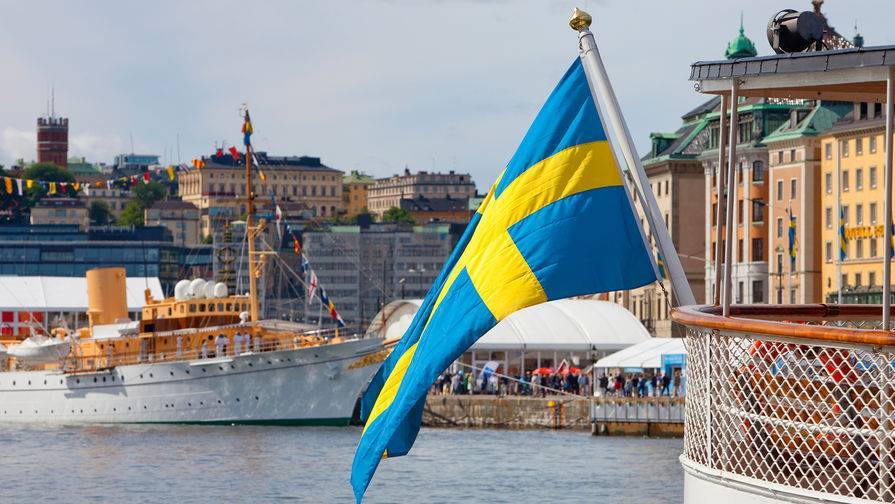 Bloomberg: Швеция столкнулась с масштабным кризисом из-за отказа от карантина - gazeta.ru - Швеция