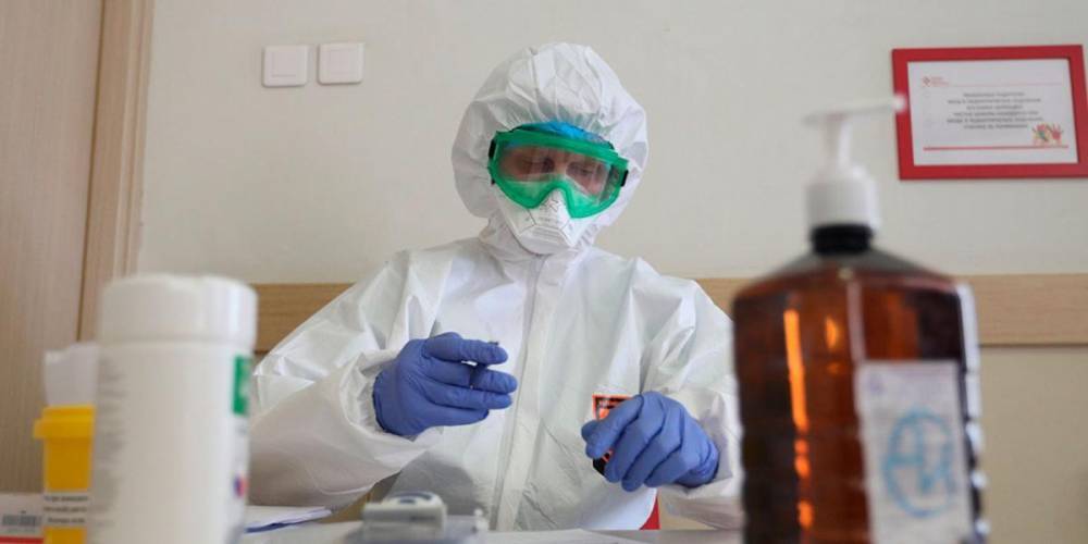 За сутки в России выявили 8915 новых случаев коронавируса - ruposters.ru - Россия