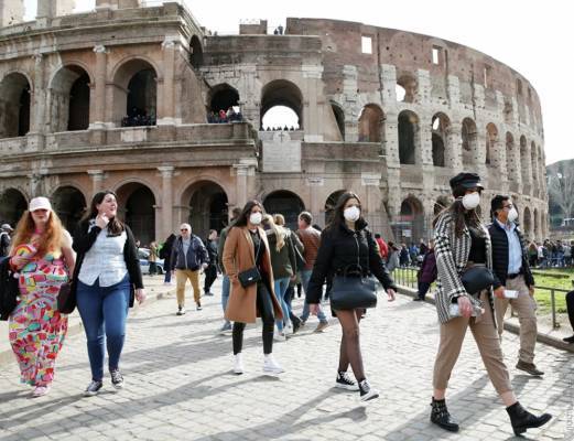 В Риме за брошенные на улице медицинские маски и перчатки вводят штрафы - eadaily.com - Рим - район Приморский