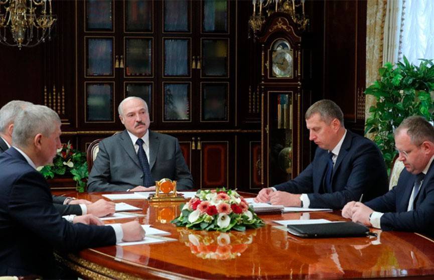 Александр Лукашенко - Лукашенко поддержал проект указа по зарплатам, однако сориентировал правительство на дифференцированный подход - ont.by