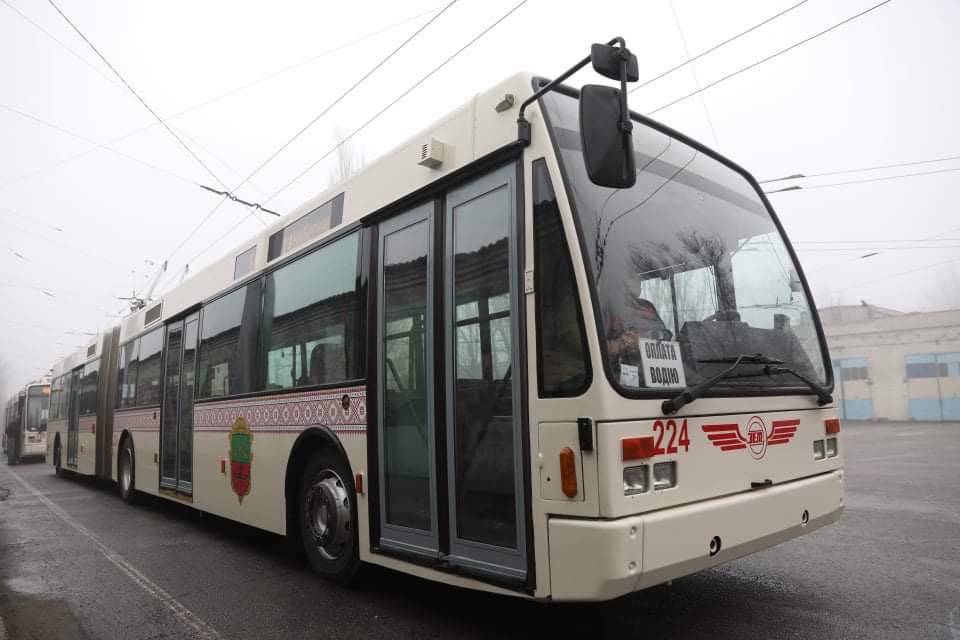 “Запорожэлектротранс” подписал договор на закупку четырех троллейбусов Van Hool - inform.zp.ua - Украина - Евросоюз