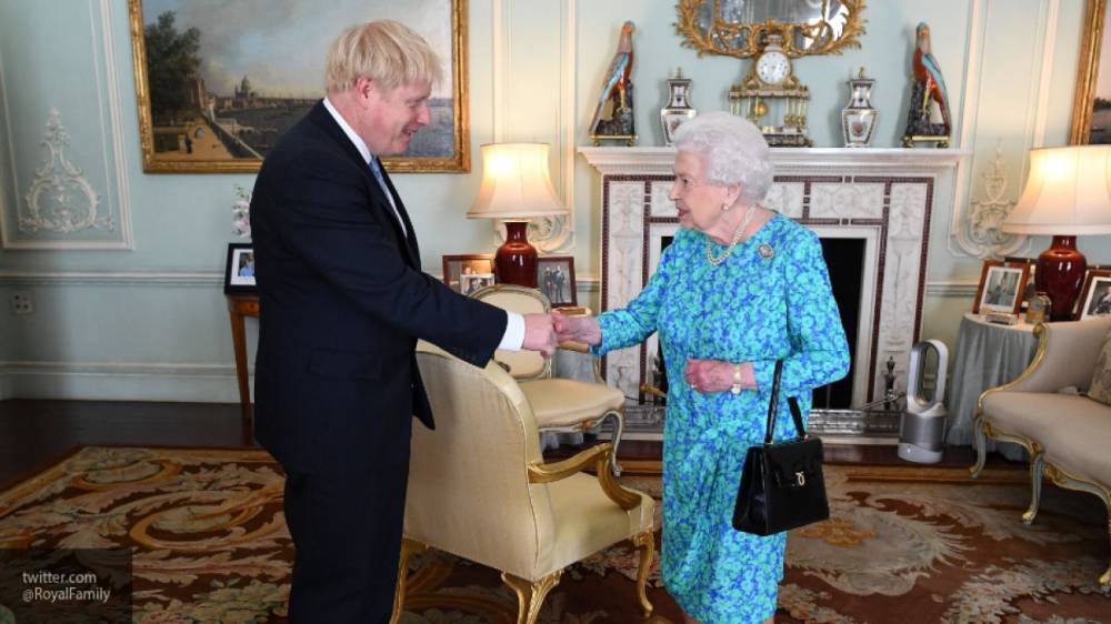 Борис Джонсон - королева Елизавета II (Ii) - Елизавета II разрешила премьеру Джонсону совершать пробежки вокруг Букингемского дворца - nation-news.ru - Англия