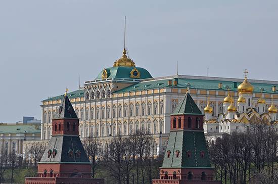 Дмитрий Песков - В Кремле заявили, что на парад Победы в Москву 24 июня пока планируется пригласить лидеров стран СНГ - pnp.ru - Россия - Москва - Снг