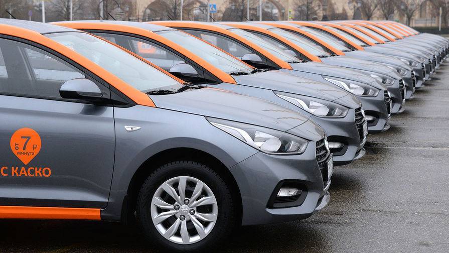 В Москве арендовали больше двух тысяч машин за два дня работы каршеринга - gazeta.ru - Москва