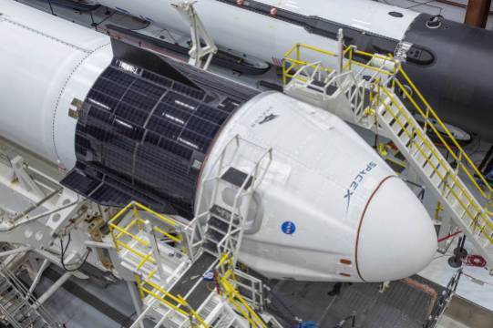 Запуск Dragon Crew к МКС перенесли из-за погодных условий - versia.ru - штат Флорида