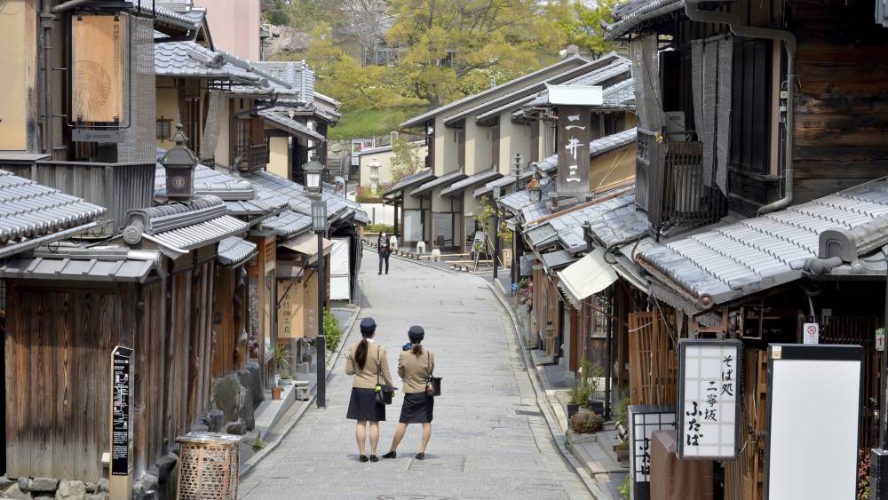 Япония будет платить туристам за посещение страны - vm.ru - Япония
