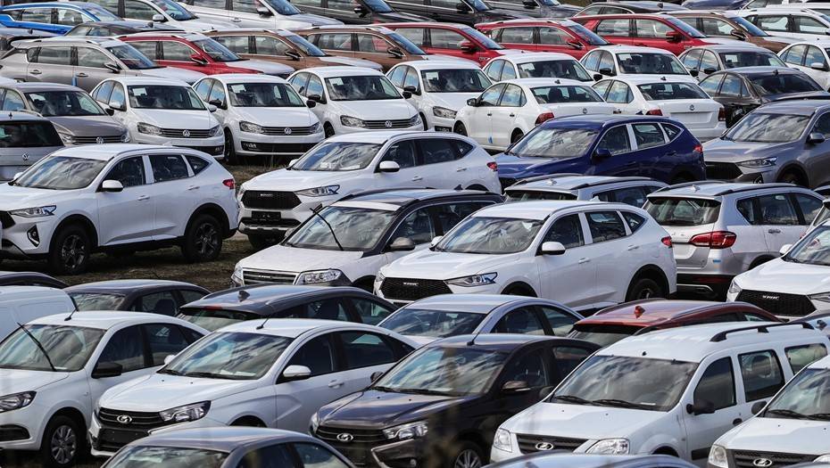 Продажи автомобилей в Петербурге упали до исторического минимума - dp.ru - Санкт-Петербург