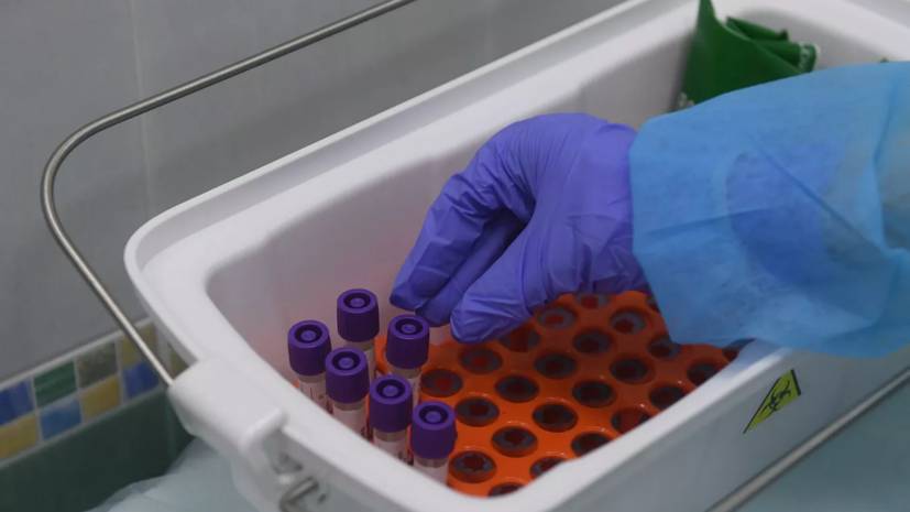В России тесты на коронавирус проводят почти 700 лабораторий - russian.rt.com - Россия