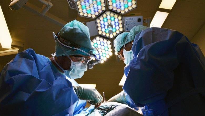 Итальянские врачи впервые пересадили легкие переболевшему коронавирусом - newizv.ru
