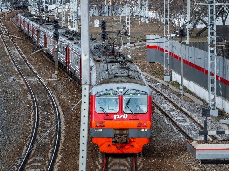 РЖД начали продавать билеты на поезда без учета социальной дистанции - sobesednik.ru