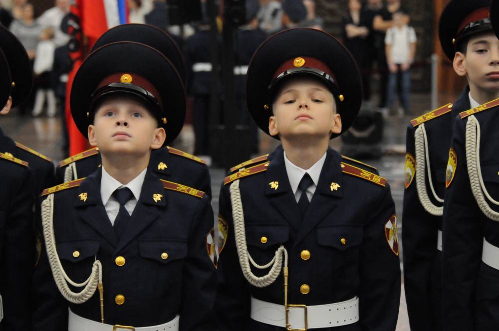 Будущие кадеты сдадут экзамены дистанционно этим летом - vm.ru - Россия