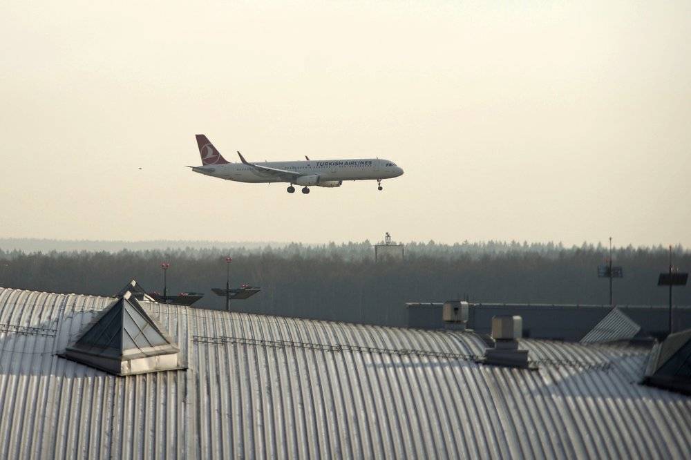 Дептранс: Средний пассажиропоток аэропортов Москвы снизился на 94 процента - vm.ru - Москва