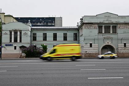 В Москве умерли 76 пациентов с коронавирусом - lenta.ru - Москва